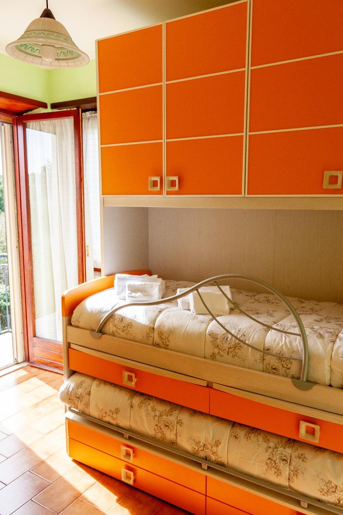 A Casa Di Marco Guesthouse - Apt Di Ciampino E Stazione Per Roma Маріно Екстер'єр фото
