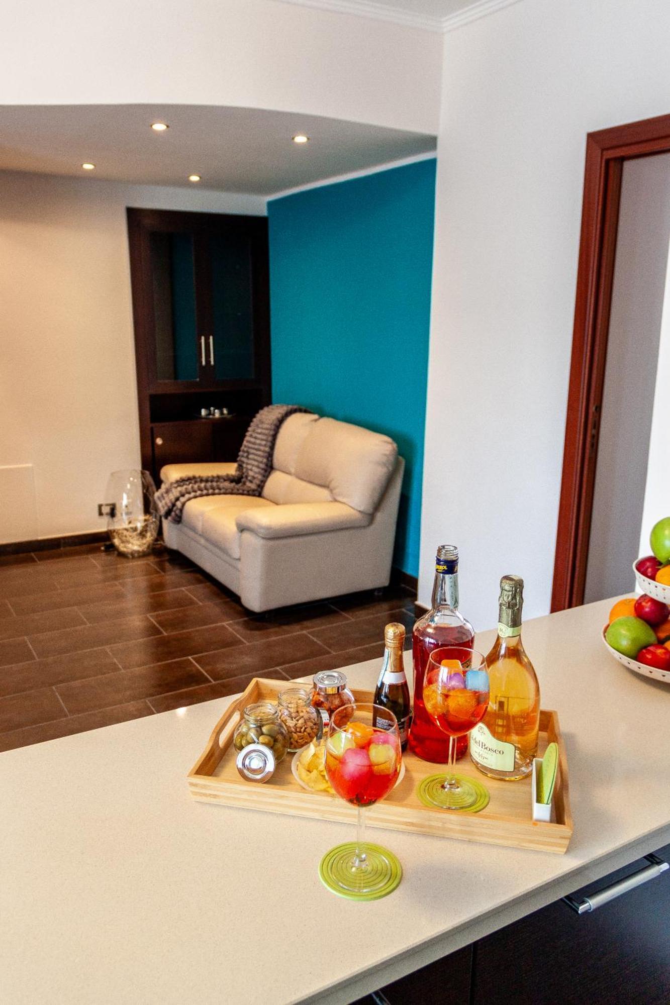 A Casa Di Marco Guesthouse - Apt Di Ciampino E Stazione Per Roma Маріно Екстер'єр фото