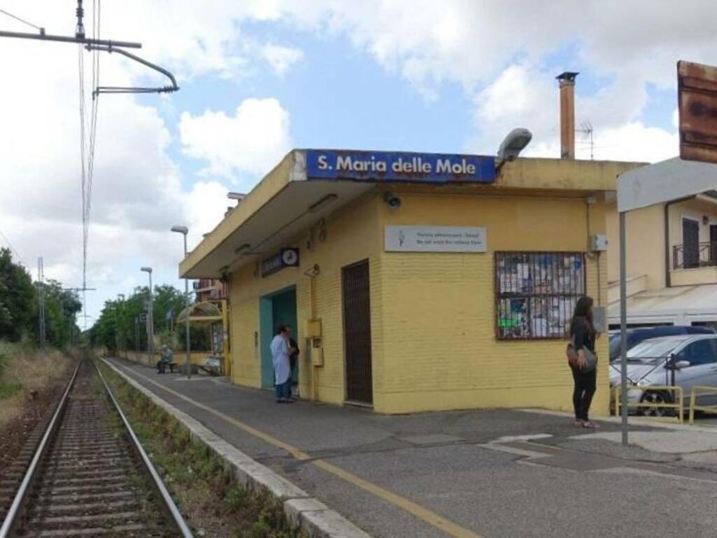 A Casa Di Marco Guesthouse - Apt Di Ciampino E Stazione Per Roma Маріно Екстер'єр фото